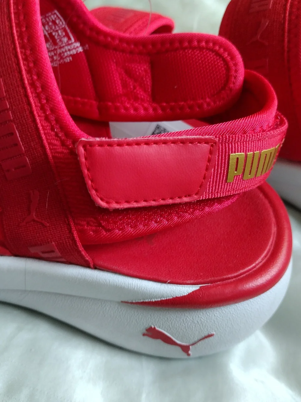 Puma Poppy Red Sz 9 New Adjustable Strap Sandals Sporty Design